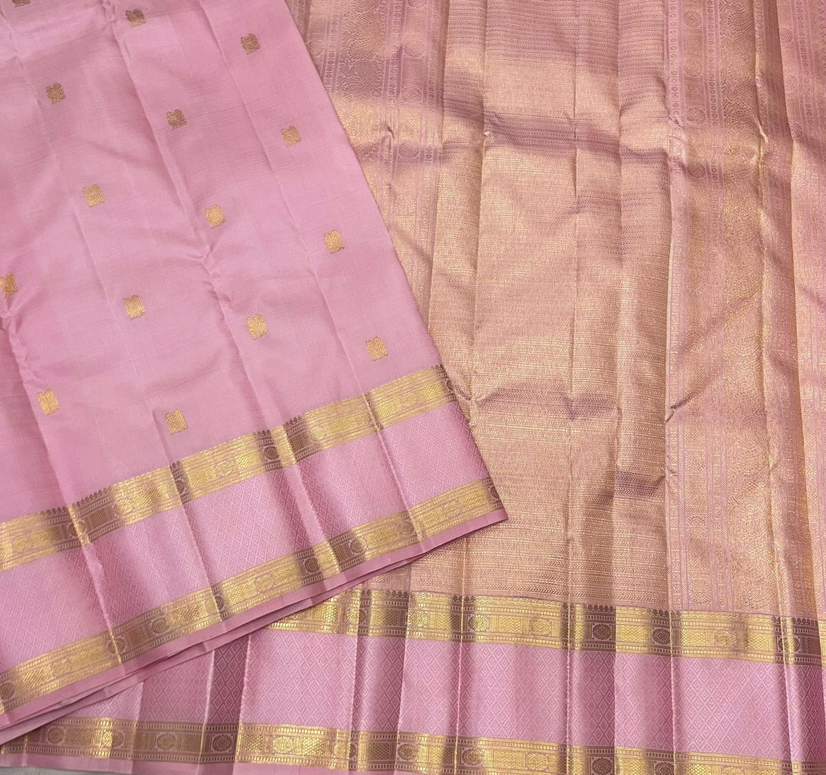 Pure kanchipuram handloom silk saree
- Pink