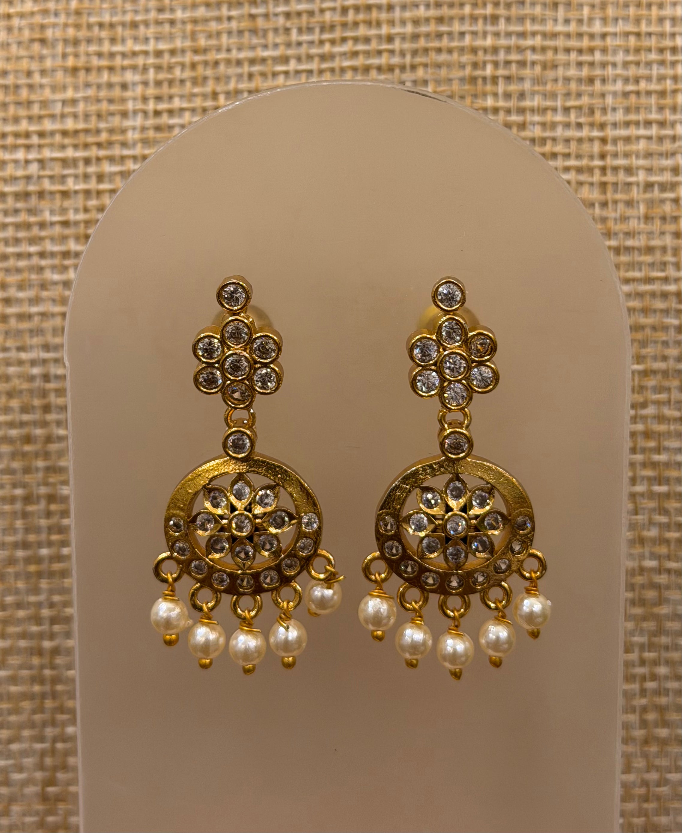 Stone attigai necklace set