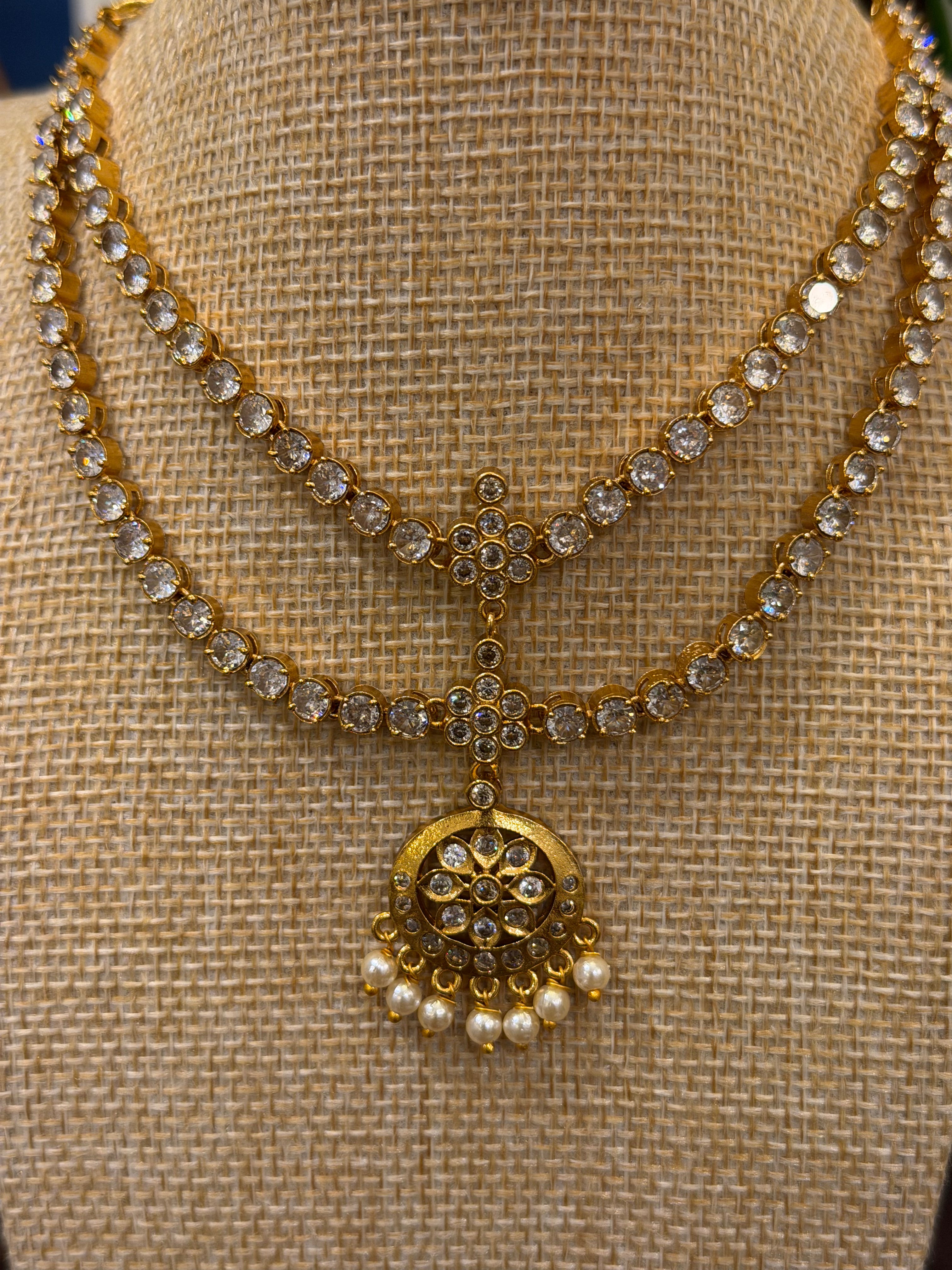 Stone attigai necklace set