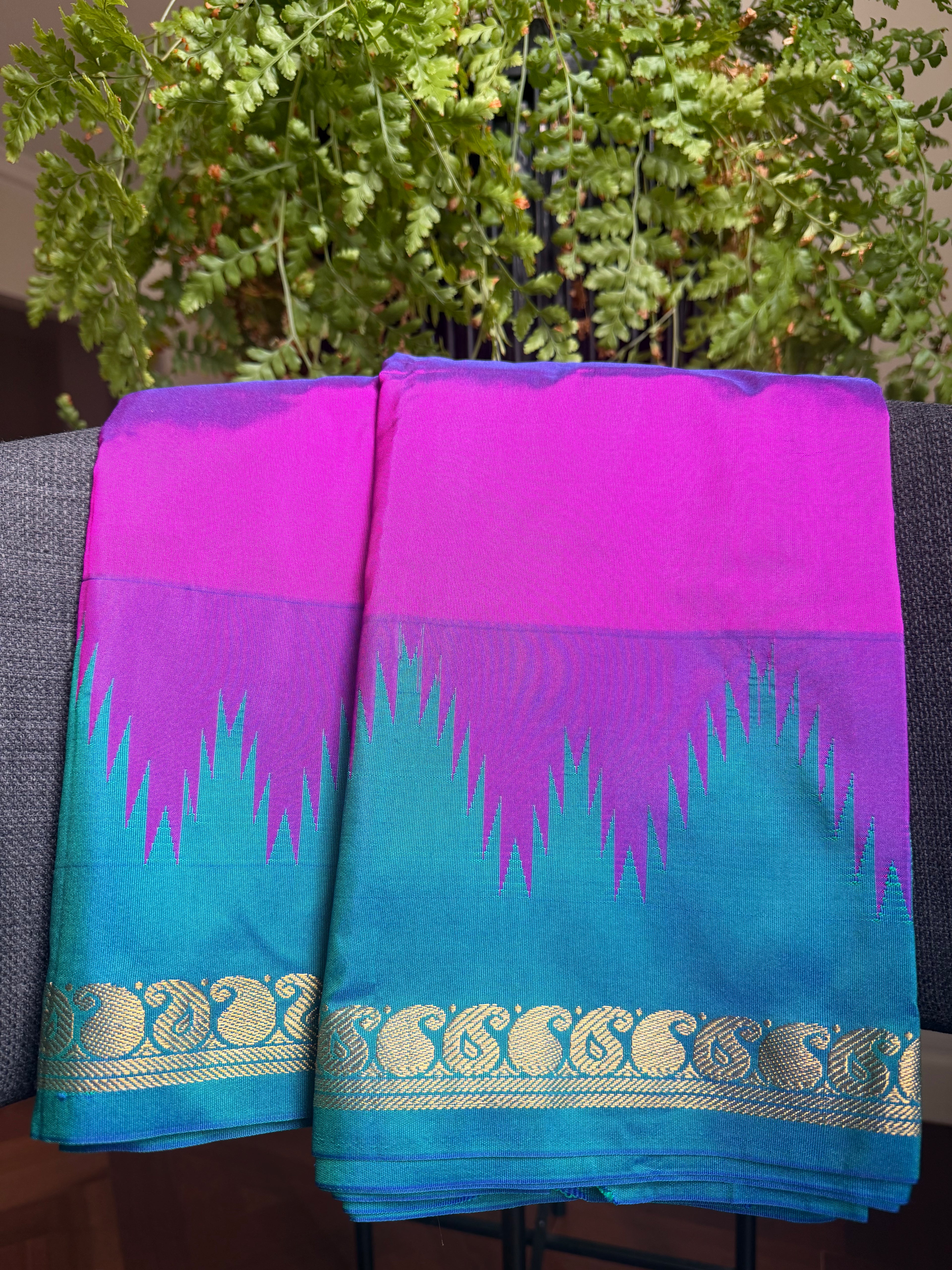 Dual shaded purple - blue Kanjeevaram Vintage silk saree