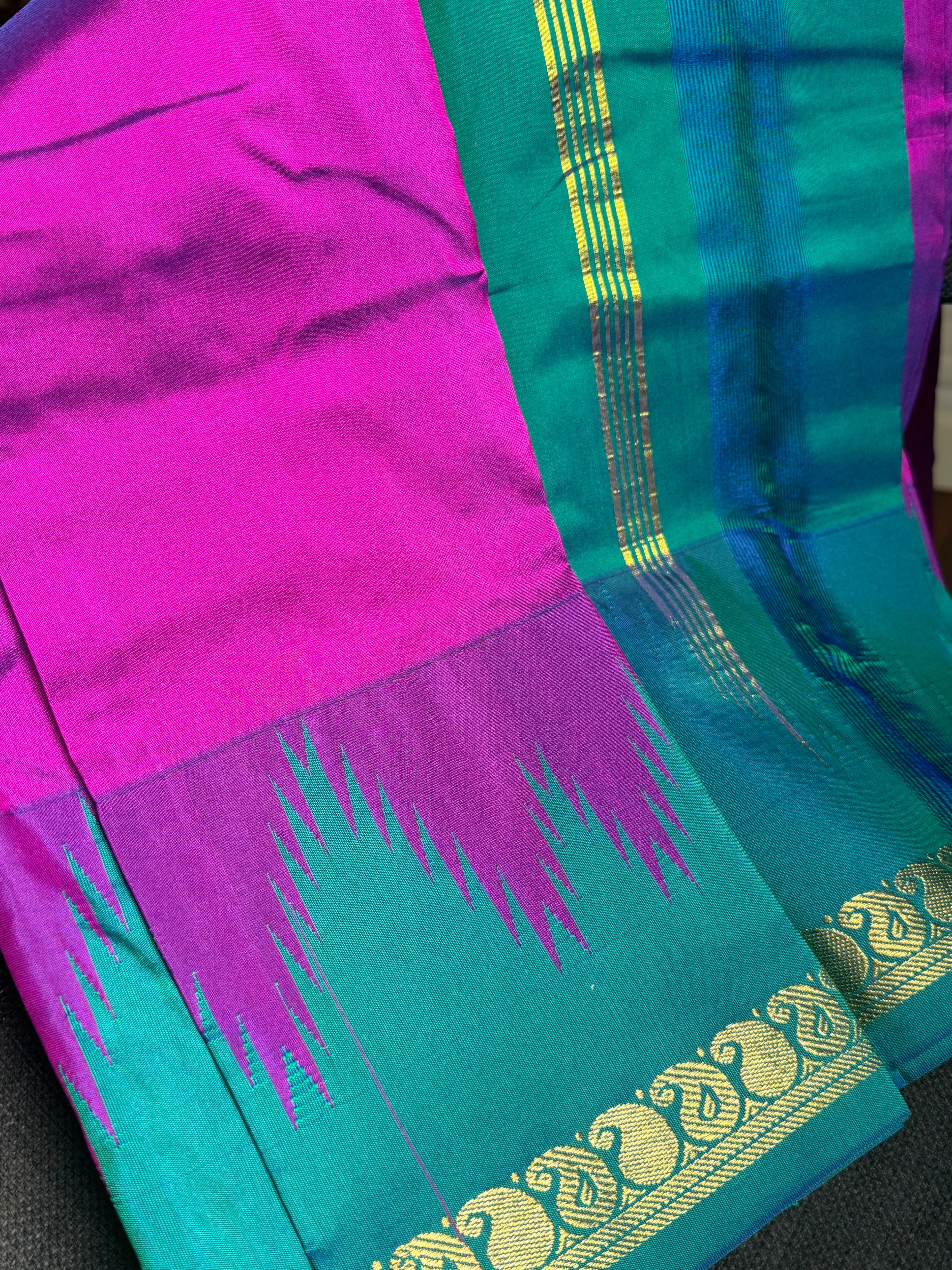 Dual shaded purple - blue Kanjeevaram Vintage silk saree